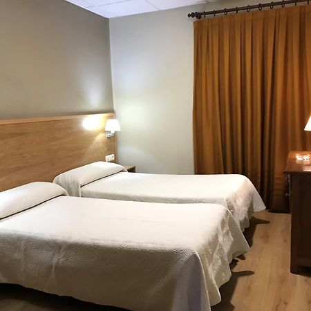 Hotel Bellavista Bellver De Cerdanya Exteriör bild